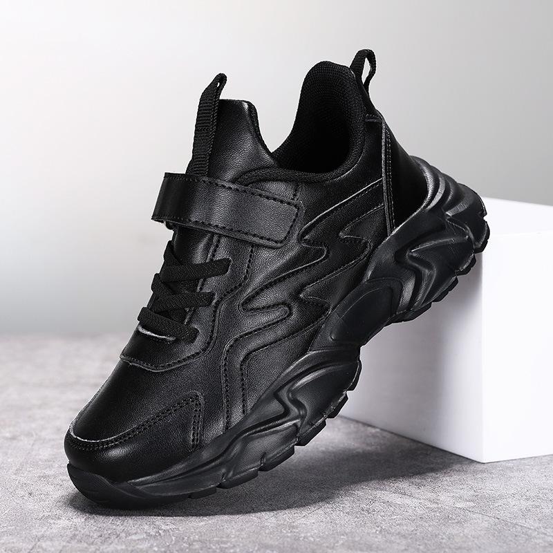 Boys' sports shoes, middle-aged children's little white shoes, school performances, middle-aged children's shoes, lightweight one-piece generation