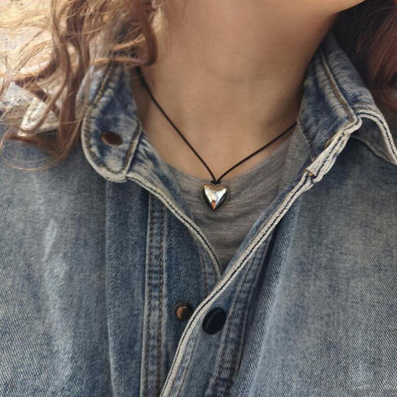 

Harajuku Love Necklace Ladies Alloy Simple Heart Pendant Fashion Thin Chain Necklace Korean Popular Ladies Pendant Jewelry Gift