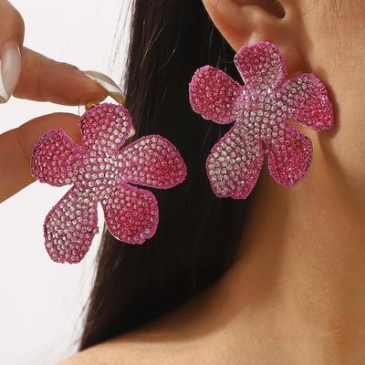 Luxe Zware Industrie Diamant Inleg Bloemen Oorbellen, Zoet Temperament Studoorbellen