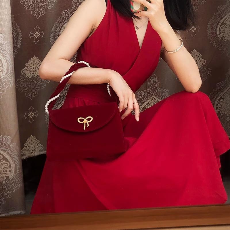 Qixi Festival Gift Red Bridal Wedding Bag Women's 2025 New Camellia Messenger Bag Portable Premium Texture Women's Bag