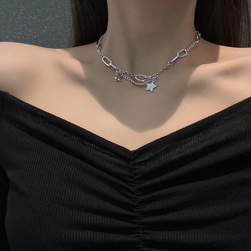 Sweet and cool necklace women, hip-hop accessories, full of diamonds, new trendy cold wind collarbone chain light luxury