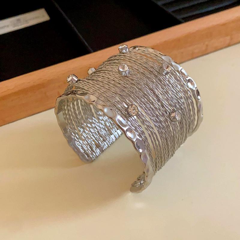 Gold-Plated Zircon Snake Bangle – Luxury Statement Bracelet in National Style
