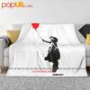 Coperta Trapuntata Ultra-Morbida Invernale per Divano Letto Donna Bianca Banksy Street Art Bambina con Palloncino a Forma di Cuore Rosso