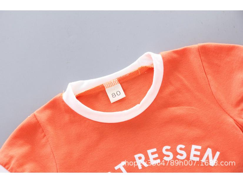 Dětská letní sportovní sada: Tričko s krátkým rukávem a džínové kalhoty pro chlapce a dívky