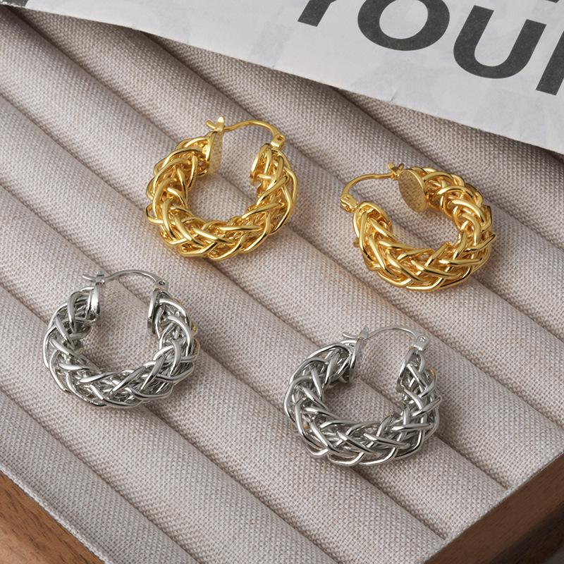 Wind Fashion Woven Twist O-shaped Ear Buckle Personalized Niche Design High Sense Retro Earrings Earrings Women