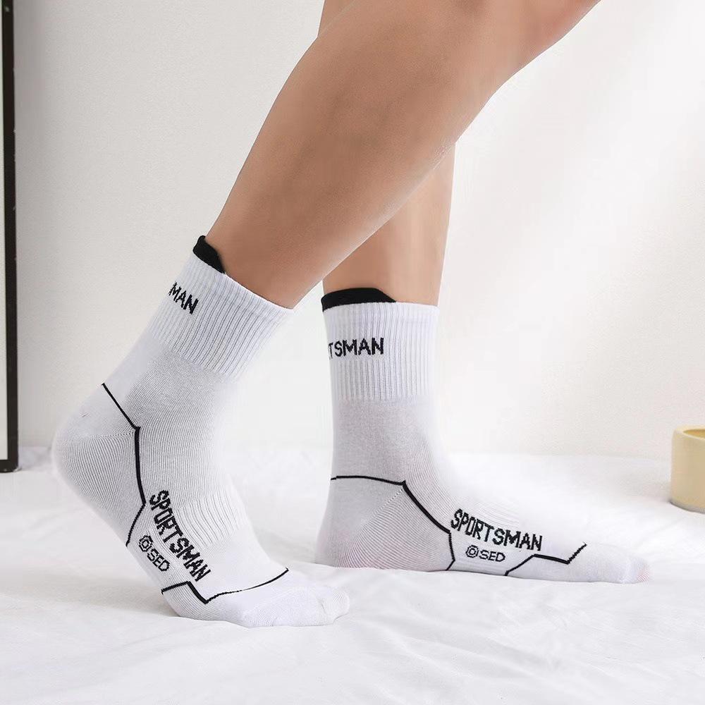 Men's Mid-Calf Sports Sweat-Absorbent Cotton Socks for Running, Cycling, Fitness, and Basketball