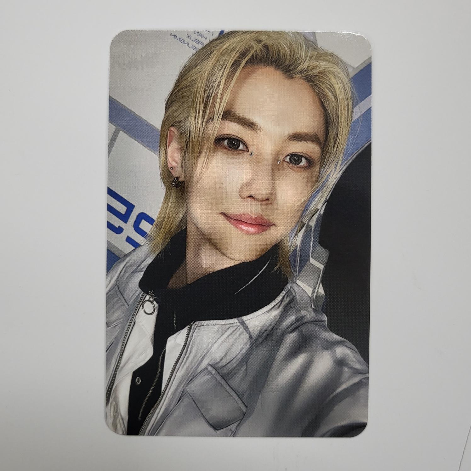 

Фотокарточка с мероприятия Stray Kids PILOT JYP SHOP Felix 1