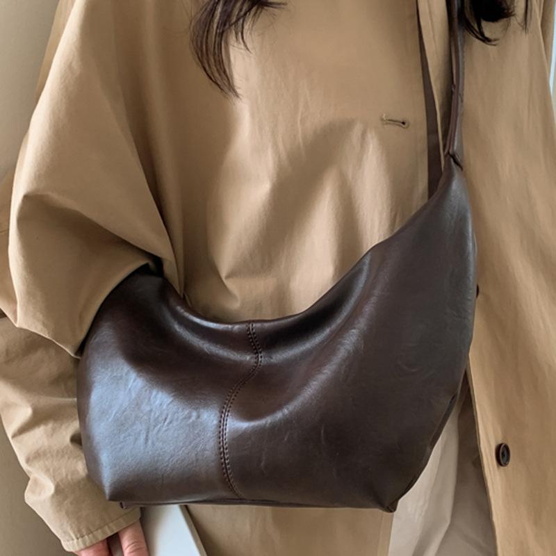Retro Dumpling Bag Winter New Fashion High Value Messenger Bag Casual Niche Commuter Armpit Bag