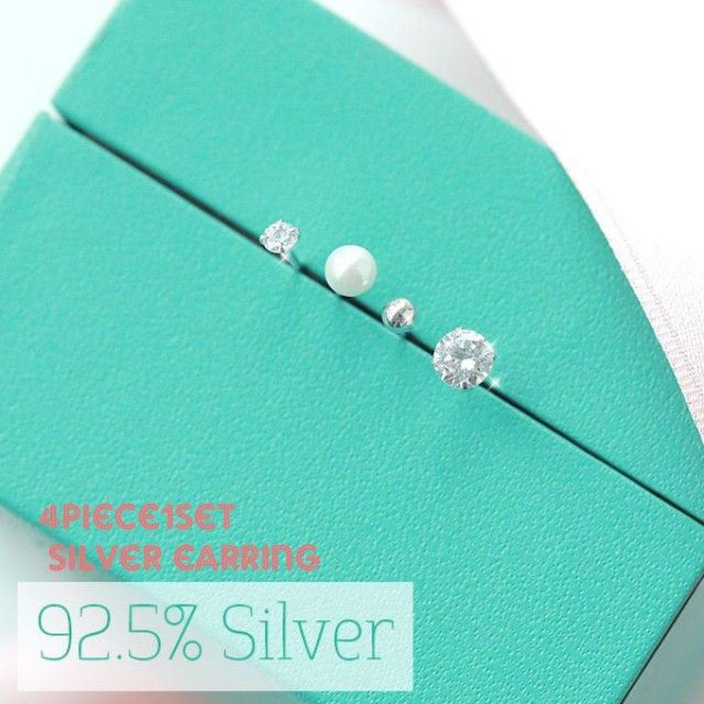 (4 pieces in 1 set) (Silver) 4 types of silver earrings