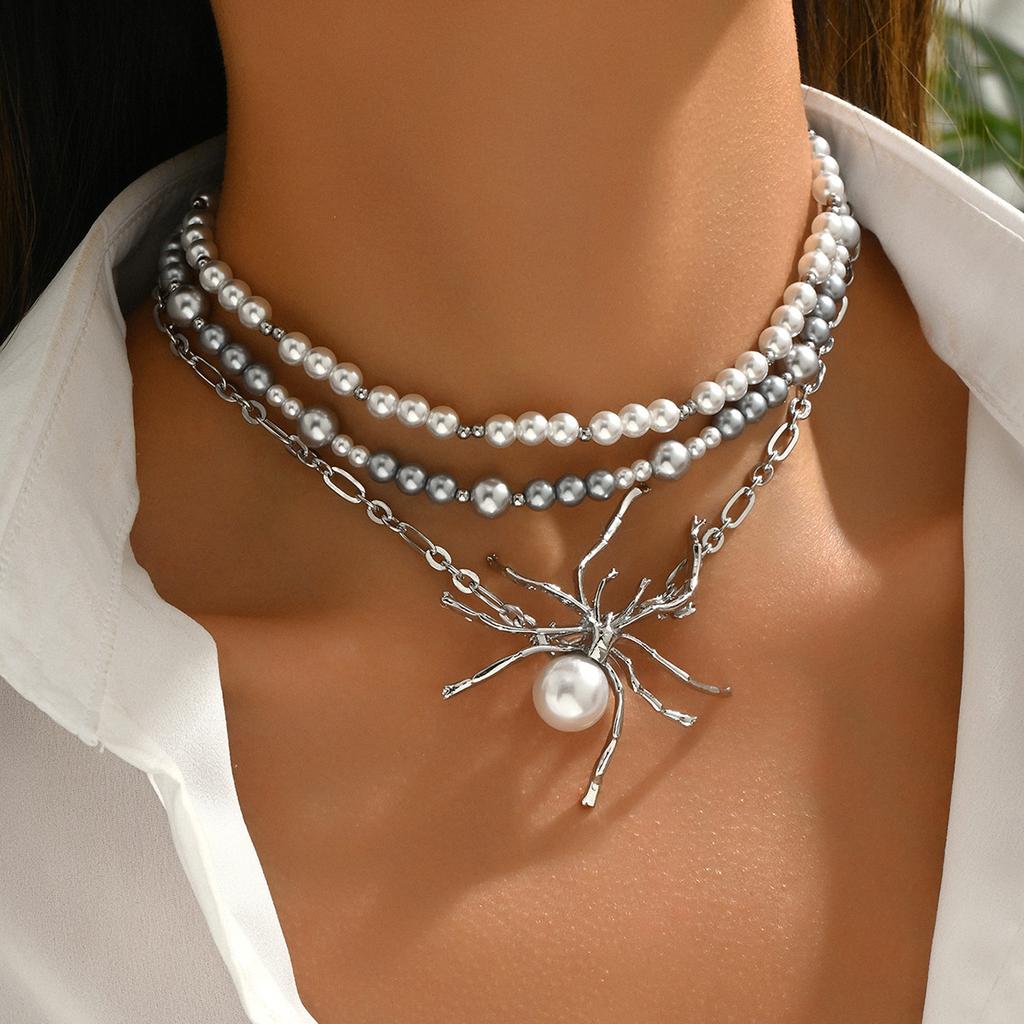 Halloween spider multi-layer necklace, retro hip-hop personality imitation pearl sticker neck jewelry for men and women
