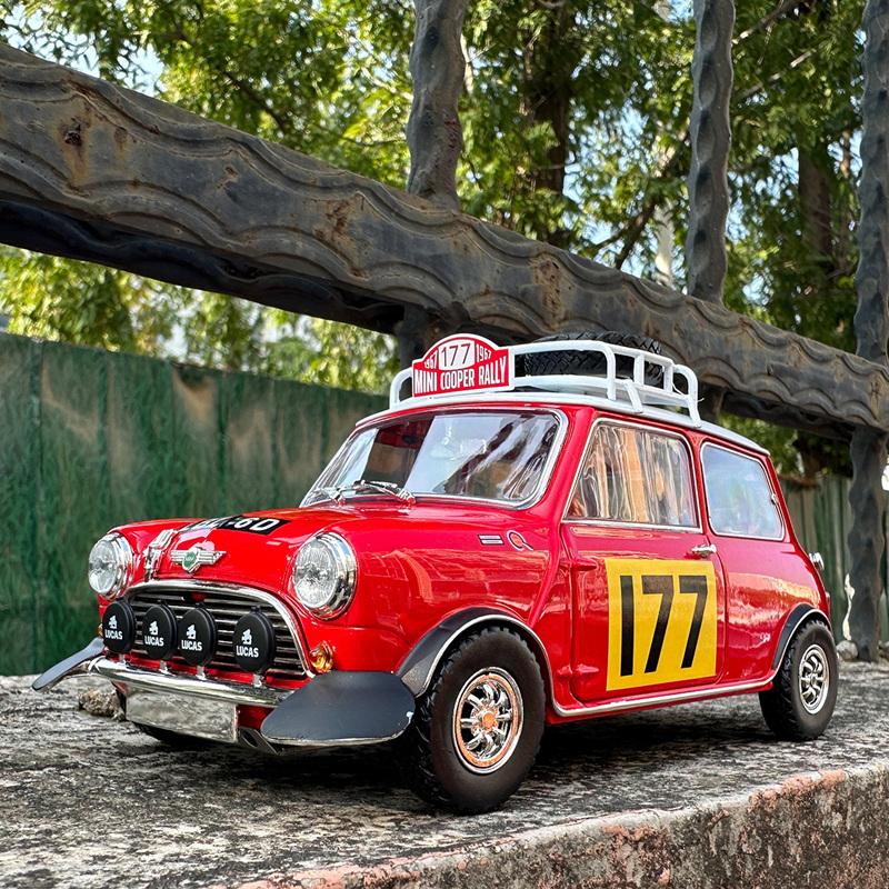 1:18 Morris Mini Cooper MK1 Rally Alloy Racing Car Model Diecast Metal Track Off-road Vehicle Car Model Simulation Kids Toy Gift