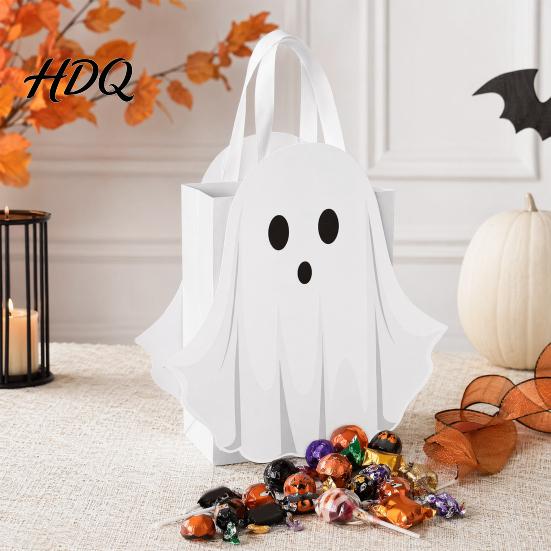 Candy Gift Bag Halloween Ghost Bag White Pouch with Cute Face Trick or Purses And Handbags Treat Favor for Party Kids Goodie Prizes Holder