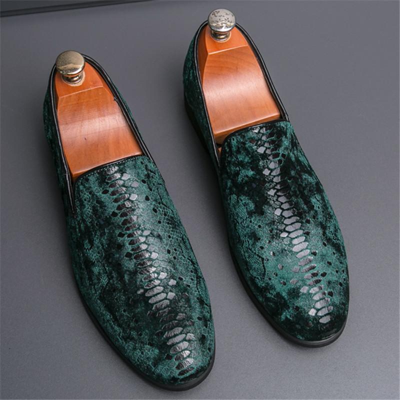 Fashion New Pointed Serpentine Pattern Slip On Shoes Men Designer Comfort Loafers Formal Wedding Prom Dress Homecoming Footwear