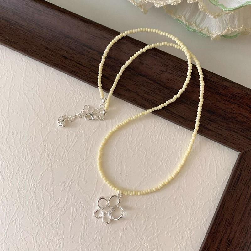 Layered Pearl Shell Heart Flower Pendant Necklace Women Gold Plated Multi-Strand Choker Chain 31-40cm Adjustable Length INS