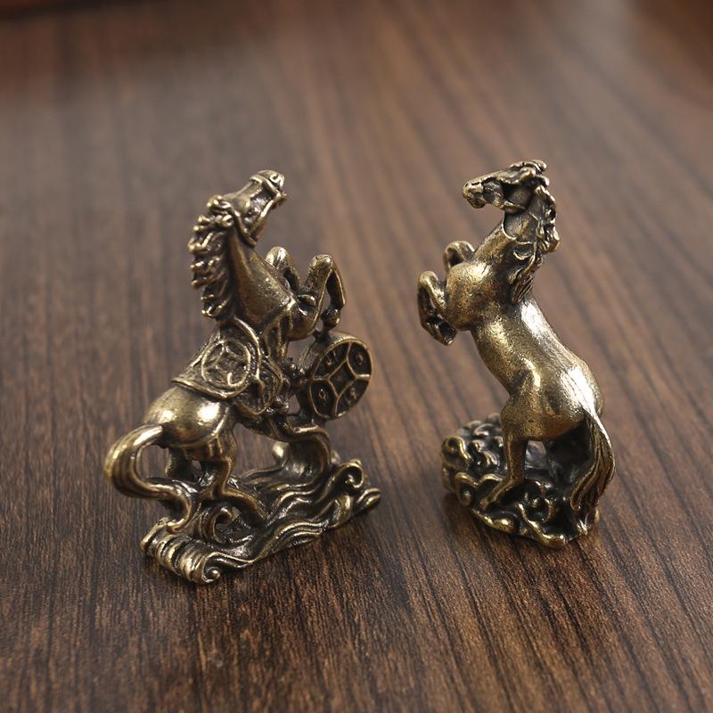Brass Horse Small Ornament: Pure Copper Tea Pet for Desktop, Symbolizing Fortune, Success, and Zodiac Horse Arrival.