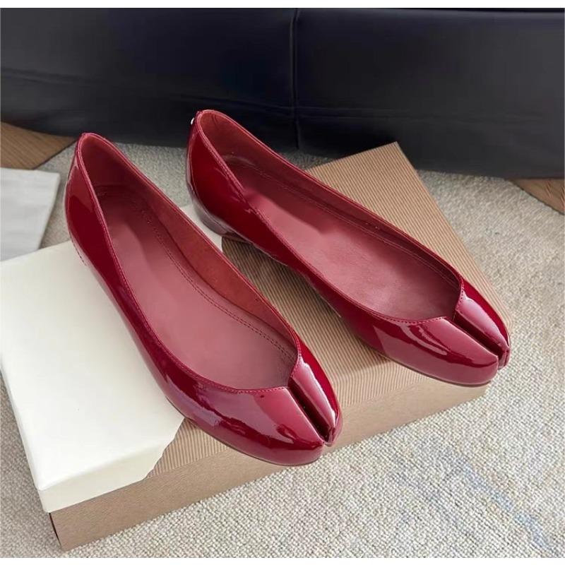 Fashion 2025 New Arrival Patent Leather Inner Heightening Splite-Toe Shoes Retro Shallow Flat Mary Janes Single-Layer Shoe Botas Mujer
