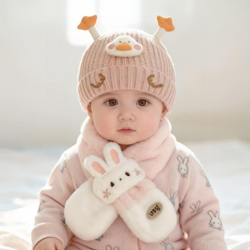 Warm Knit Duck Beanie for Boys & Girls - Windproof Wool Hat, Autumn/Winter