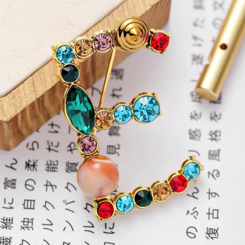 1PC 26 Letters Colorful Jewelry Gifts for Women Alphabet Brooch A-Z Rhinestone Letter Pin