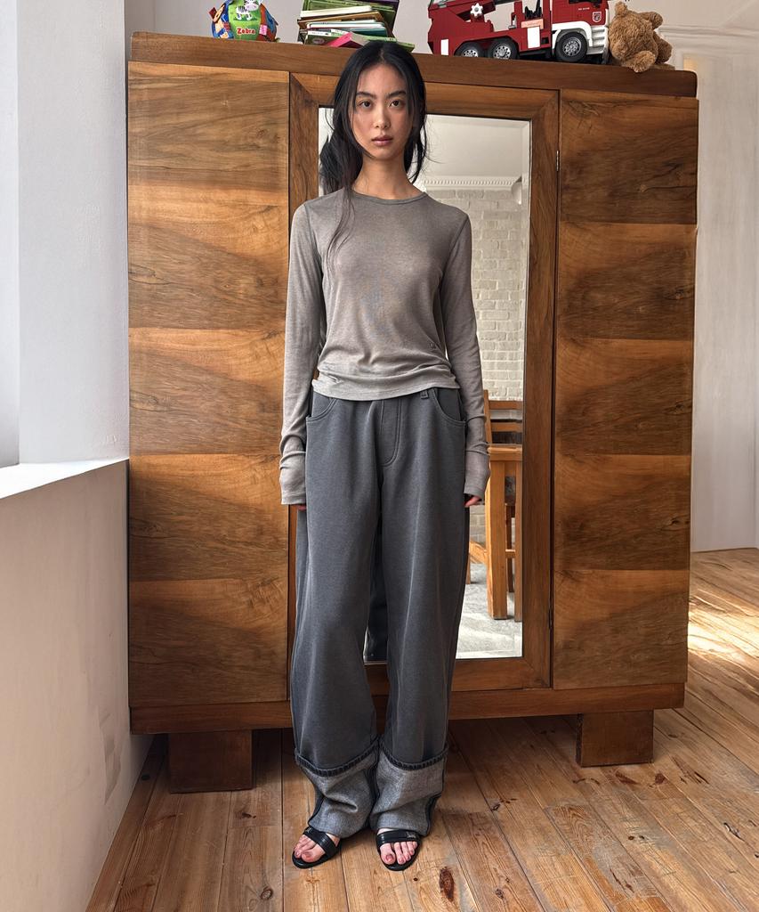 Daiaegeuneol Denim Rolled Sweat Pants (Grey)