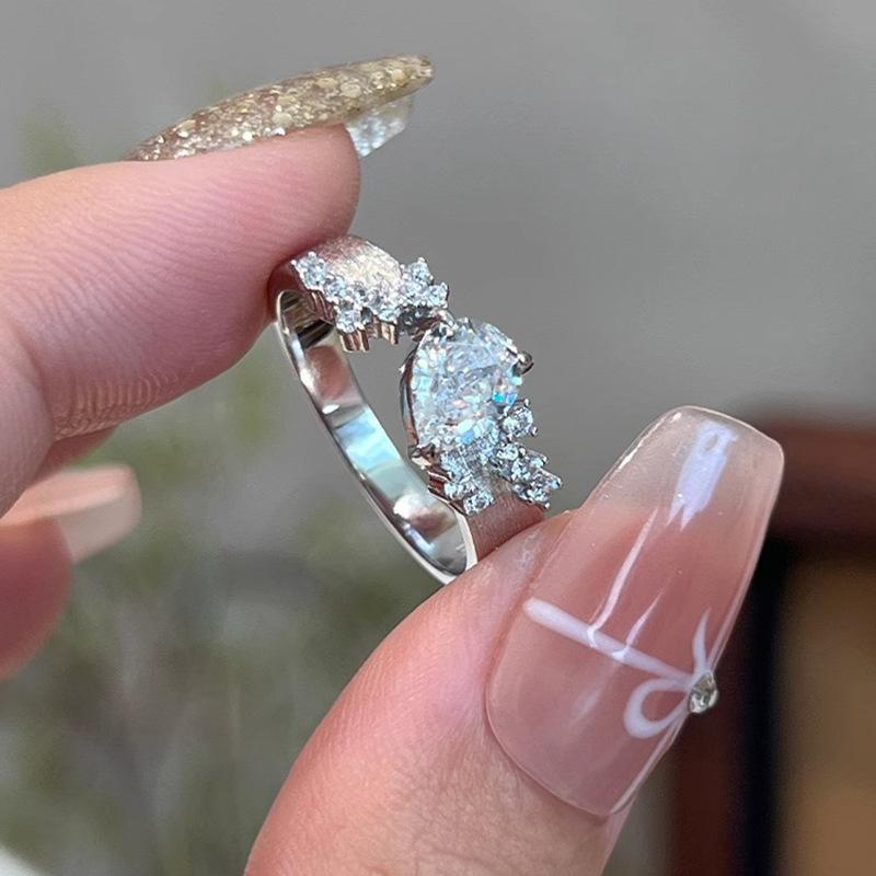 Cute And Elegant Adjustable Ring For Women Crafted From Copper With Sparkling Waterdrop Zircon