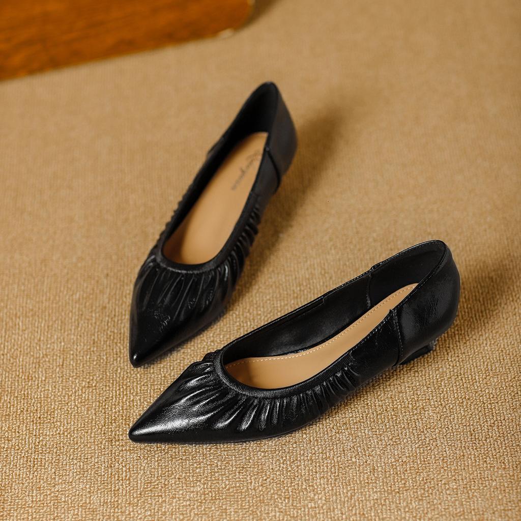 Chaussures basses à bout pointu et talon fin en cuir souple 2026 printemps plis pas de pieds fatigués chaussures à enfiler