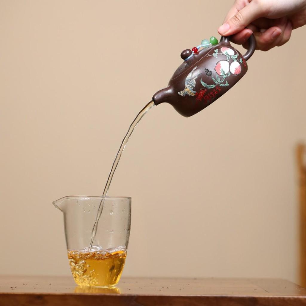 Yixing Zisha Handmade Purple Clay Xi Shi Teapot with Immortal Peach Design