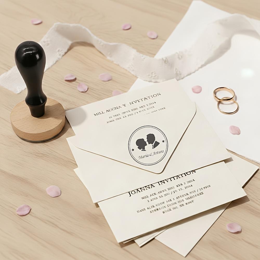 Custom Round Wooden Wedding Stamp, Personalized Monogram Seal for Couples, Engagement & Marriage Celebration for Invitations, Thank You Cards