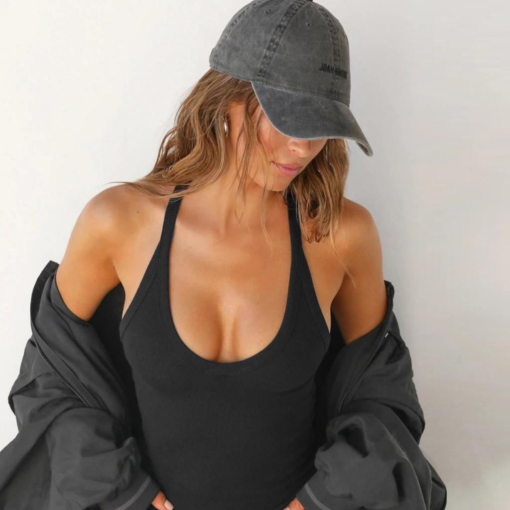 Spring 2025 Knitted Vest: European & American Women's Sexy Slim Tops by Trendy Brand