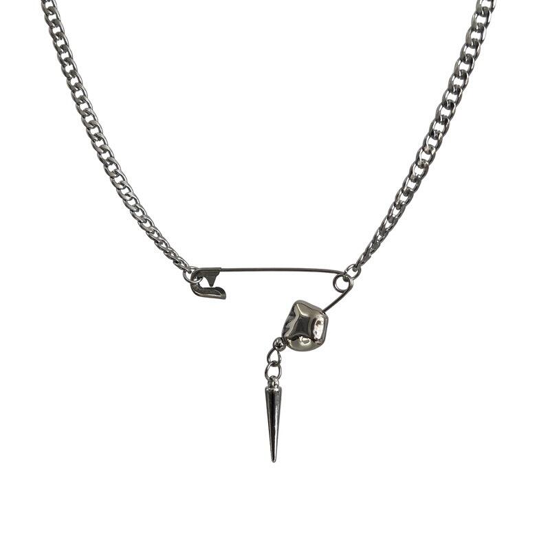 Hiphop Rock Pins Rivet Pendant Necklace for Men Women Gothic Silver Color Cool Choker Necklaces Charm Party Jewelry Accessories