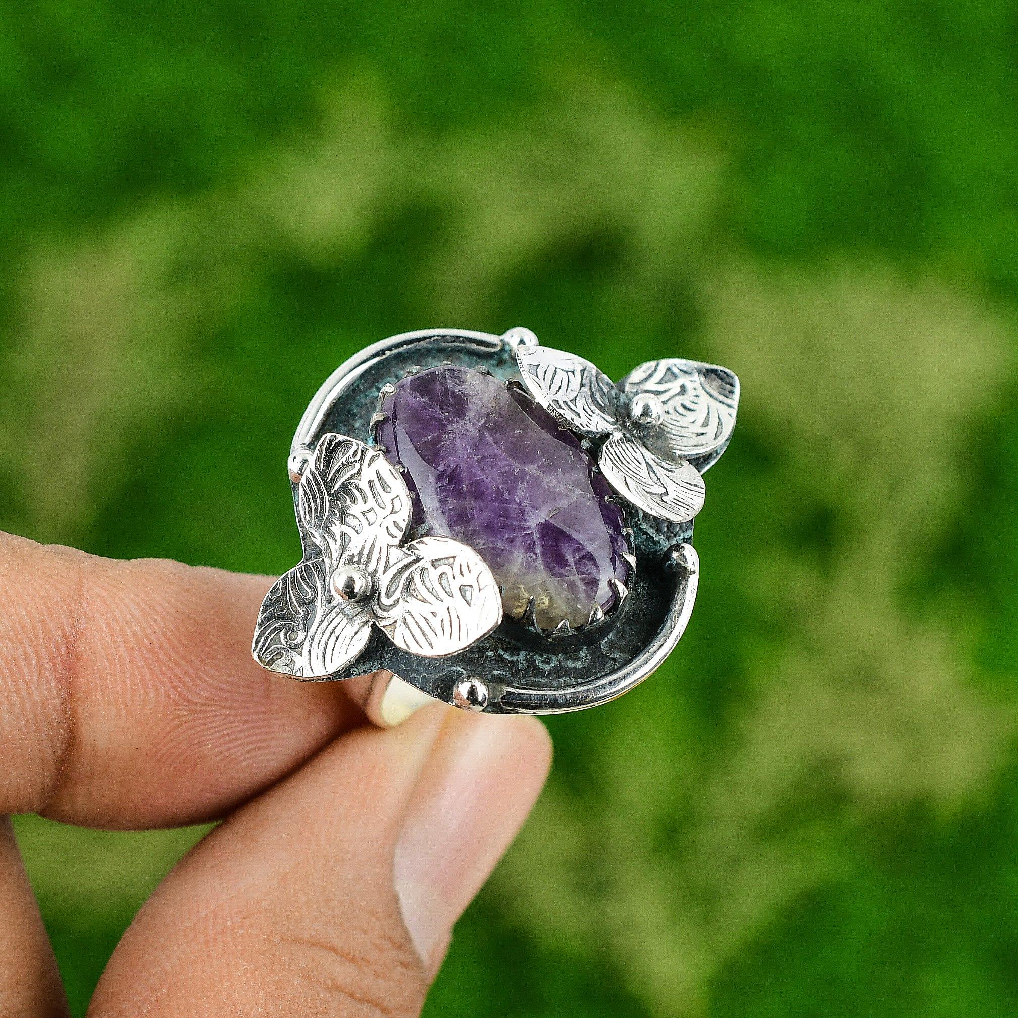 

Натуральный шевронный аметист, кольцо-цветок с несколькими камнями, размер 10,25, серебро 925 пробы 10.25