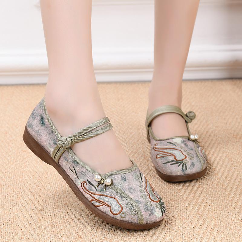 

Ретро туфли Ханфу Старые пекинские тканевые туфли Женские с мелким вырезом удобные дышащие женские туфли Плоский каблук мягкая подошва вышитые туфли 41