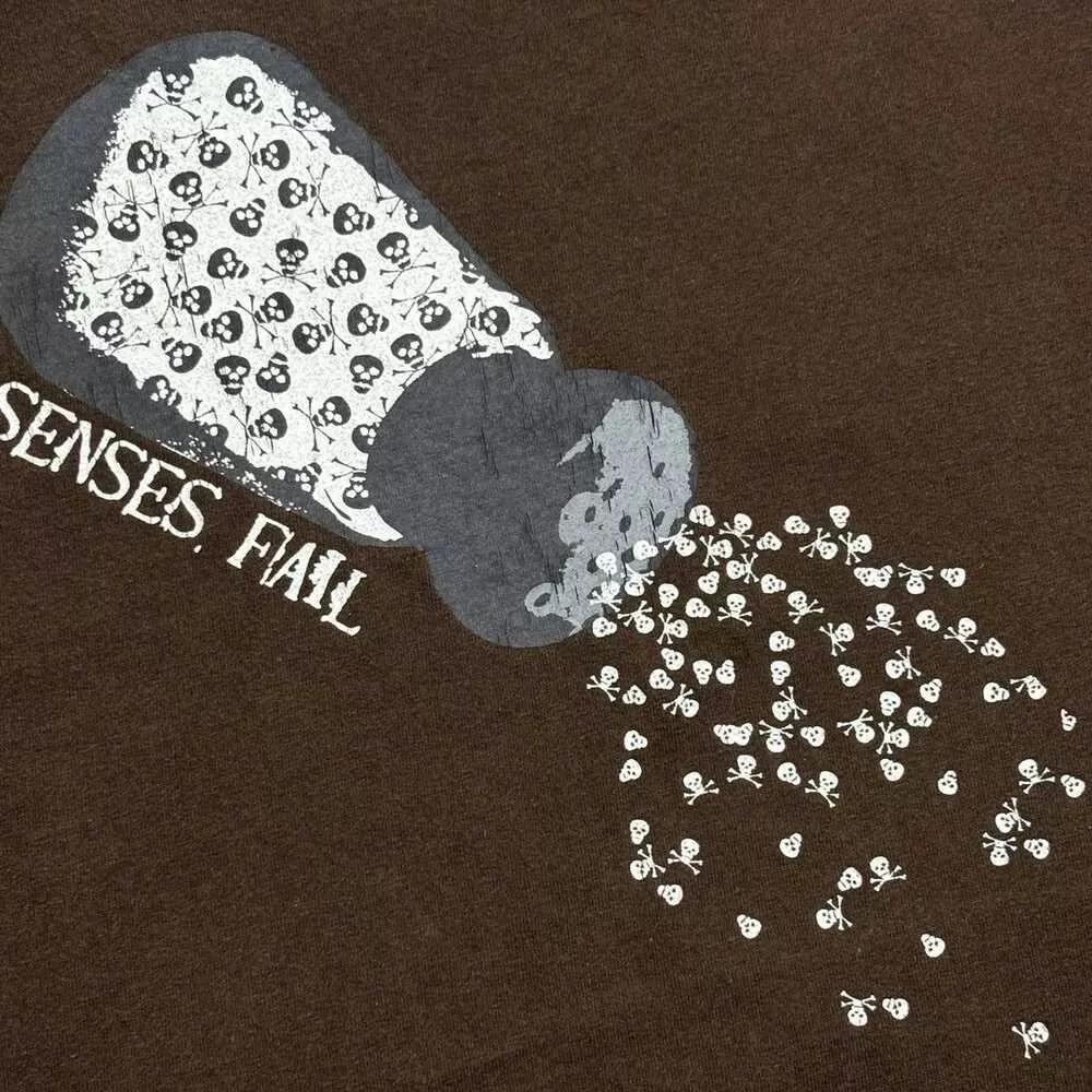 

Senses fail Band Skull shaker Gift For Fan T Shirt Full Size S-5XL Unisex T-Shirt XXXL