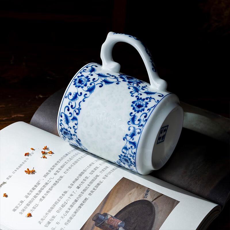 Jingdezhen Blue & White Exquisite Ceramic Filter Tea Cup