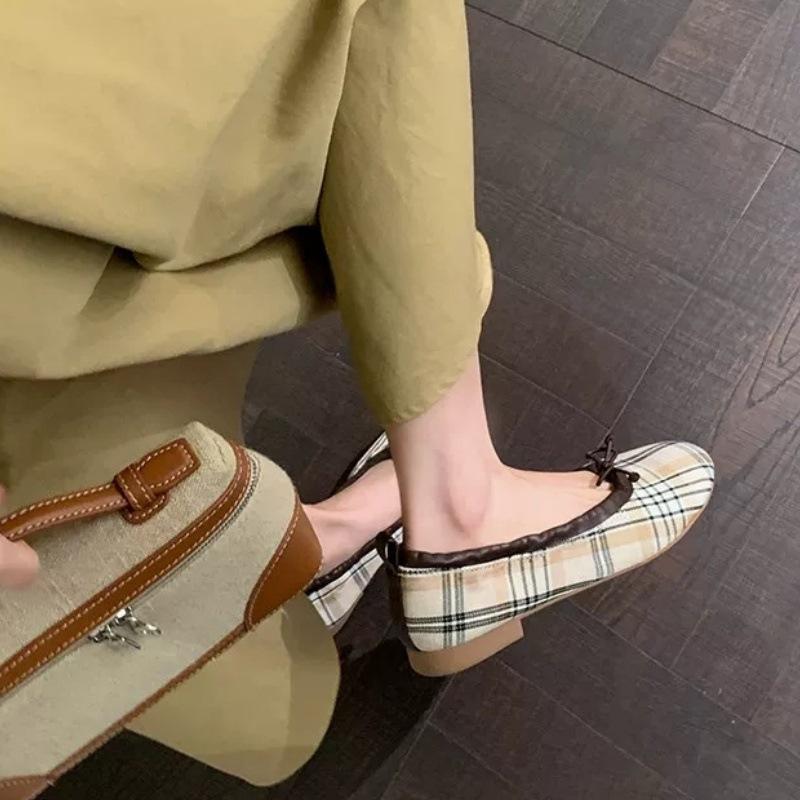 French plaid bow single shoes autumn and winter new beautiful flat-soled grandma shoes soft leather soft sole small single shoes