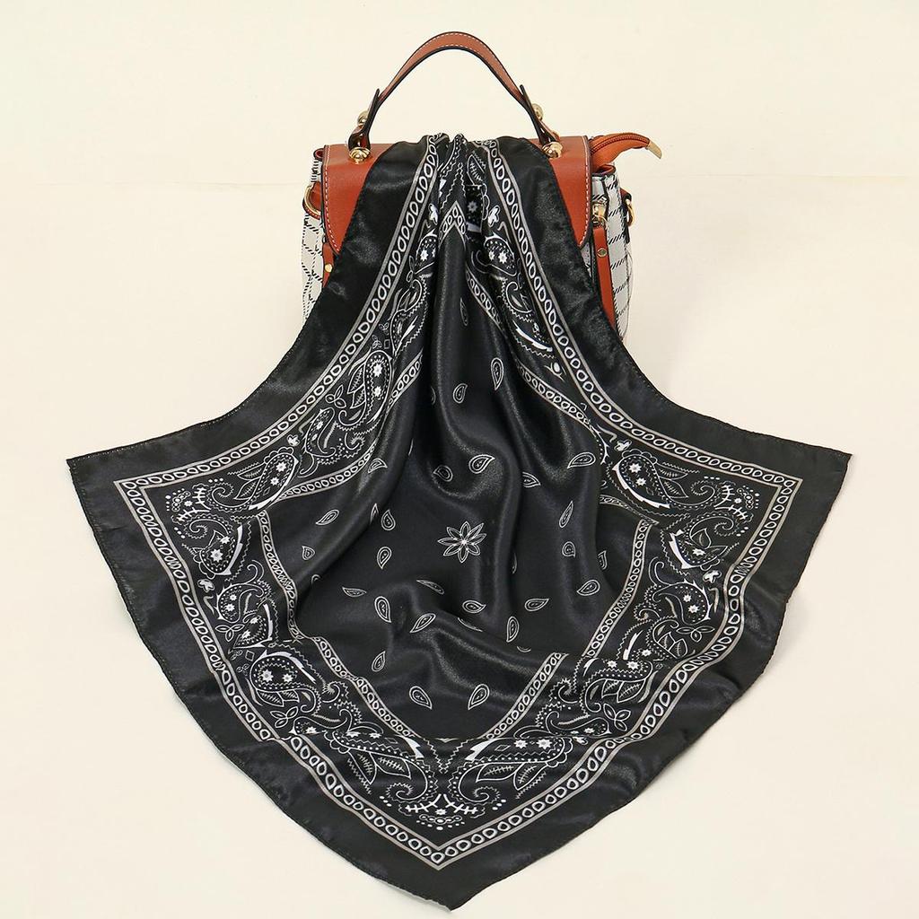 Women's Paisley Printed Square Headscarf, A Multifunctional Fashionable Scarf, A Versatile Item for Women's Commuting and Leisure.