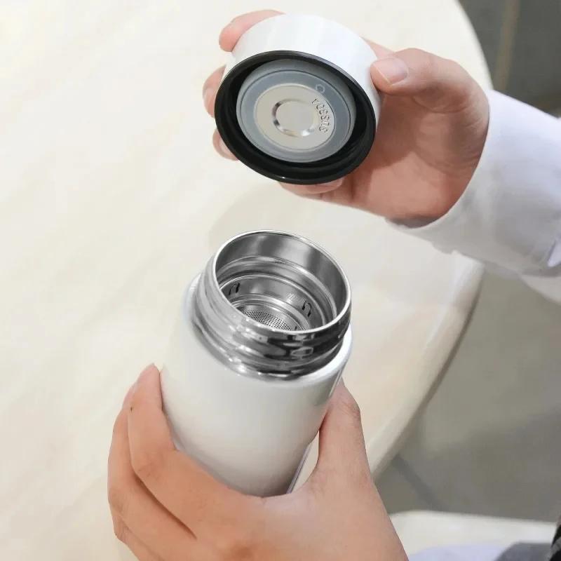 200ML Malá kapesní láhev Přenosná chytrá termoska Láhve na vodu Ukazatel teploty Nerezové vakuové termosky s filtračním pohárkem