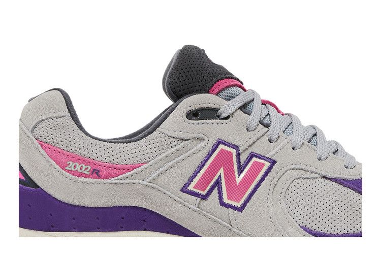 Men's Sneakers New Balance 2002R 'Rain Cloud Prism Purple'