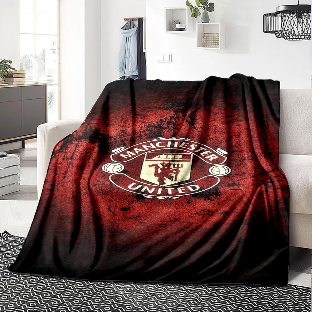 Manchester Blanket Soft & Cozy Great for Chair Couch Seaside Four Seasons Multipurpose Stylish Decor Ideal Gift for Friends Family Couples Picnic