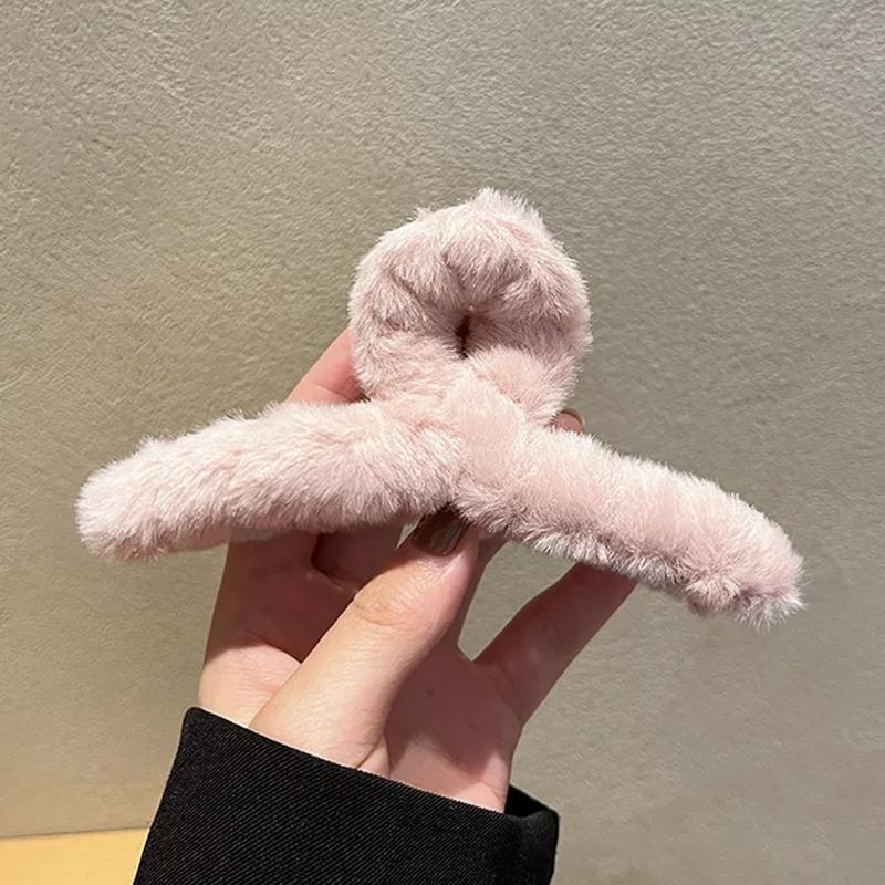 Kawaii Autumn Winter Fur Hair Claws Clip  Vintage Solid Hairy Shark Hair Clip Hairpin Korean Accessories For Women Girls