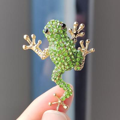 Spilla a forma di rana verde Spilla per animali Spilla per colletto da abito Regalo di gioielli