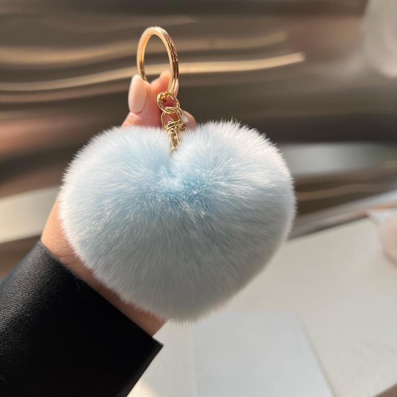 [Cute little love] Real Rex rabbit hair heart-shaped car keychain pendant ins hair pom-pom book bag pendant