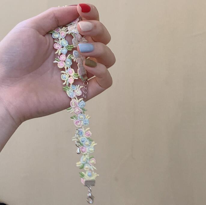 Pfirsichrosa Spitze Bestickte Florale Choker-Halskette für Damen - Frühling/Sommer Kollektion