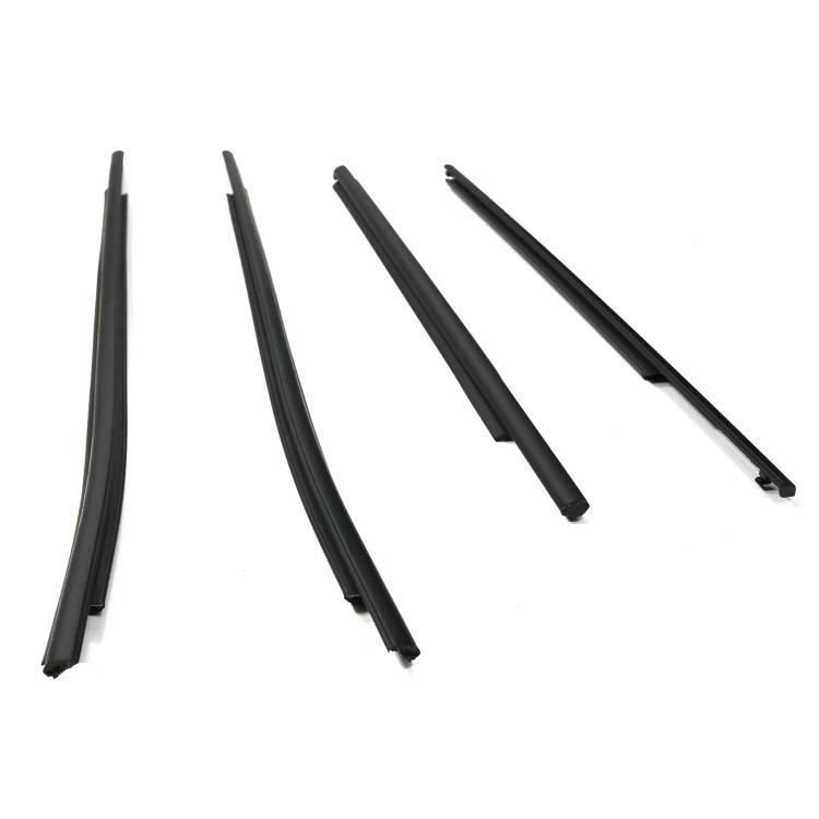 Kompatibilní s čtyřdveřovými modely Toyota Hilux 2016-2020: Vnější vodotěsná těsnicí lišta pro sklo dveří a oken