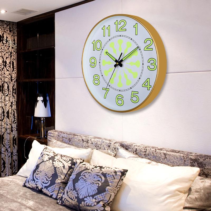 12 Inch 30cm Luminous Plastic Silent Wall Clock Creative Bedroom Living Room Simple Luminous Quartz Clock