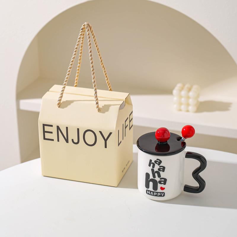 Mode Keramik Wasserbecher Kreative Haushaltstasse Paartasse Kaffeetasse mit Deckel Löffel Zum Verschenken an Freunde