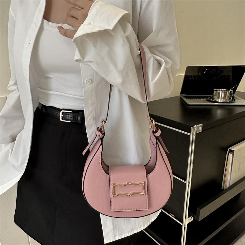 Fashionable Street Style Pu Leather Handbag Medium Crescent Bag With Zipper