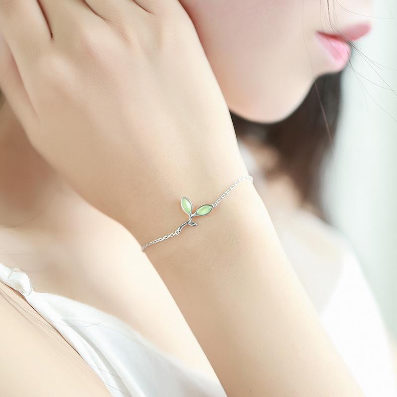 Small Fresh Leaf Bracelet Women'S Day Simple Opal Young Leaves Personalized Jewelry Mori Student Girlfriend Gift