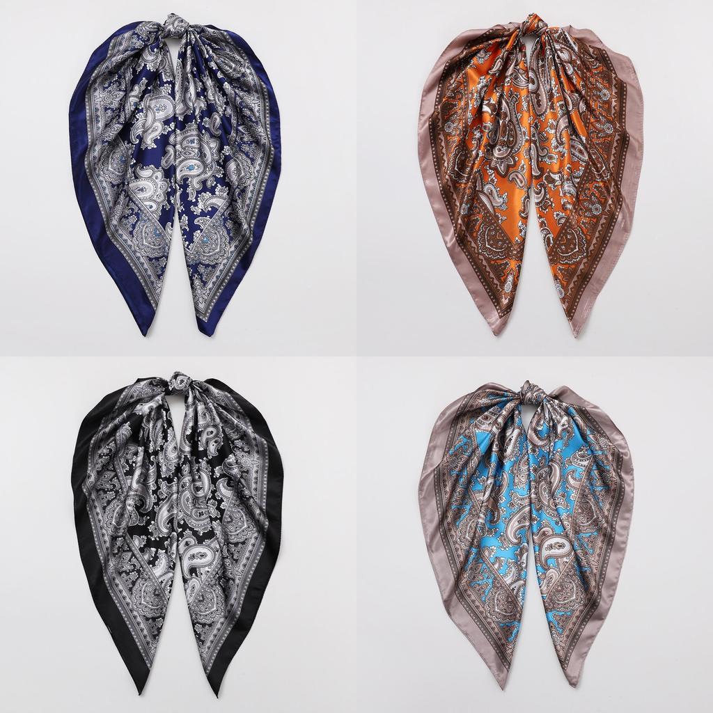 Foulard in Seta con Fiore di Anacardio per Donne e Uomini in Tessuto Raso per Uso Primavera Estate Autunno Inverno