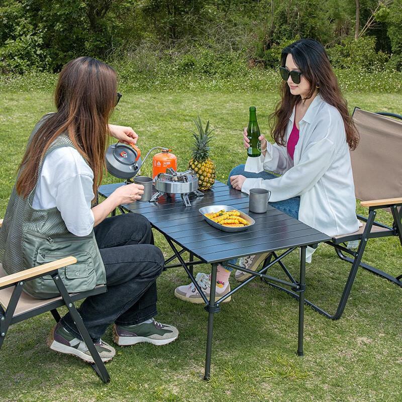 Outdoor Aluminum Roll-Up Folding Table