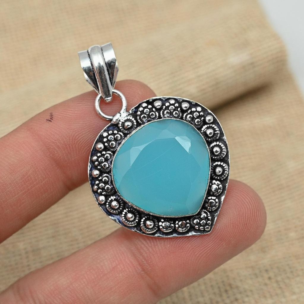 Ausgefallener blauer Chalcedon-Edelstein, handgefertigter Schmuckanhänger aus 925er-Sterlingsilber